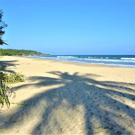 Isana Beach House Tangalle Exteriör bild