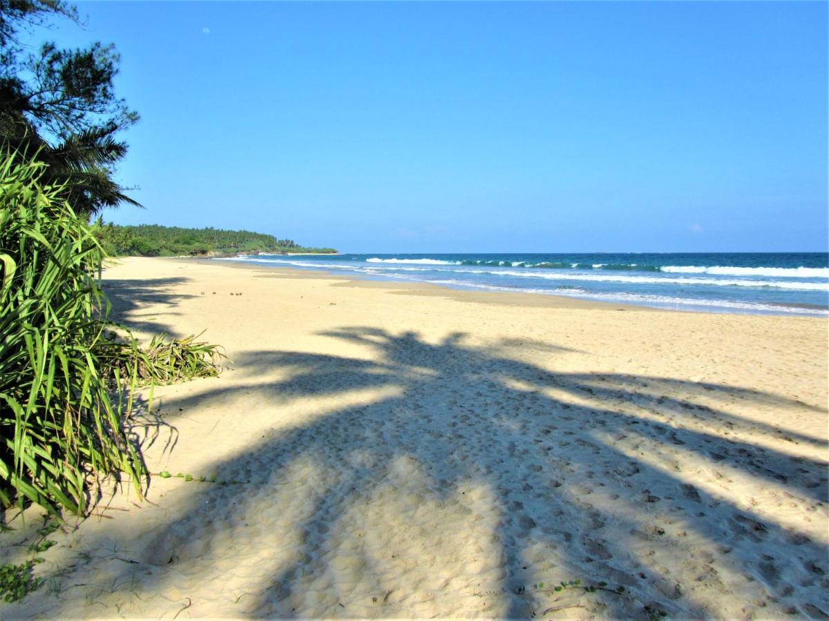 Isana Beach House Tangalle Exteriör bild