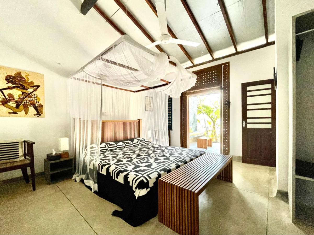 Isana Beach House Tangalle Exteriör bild