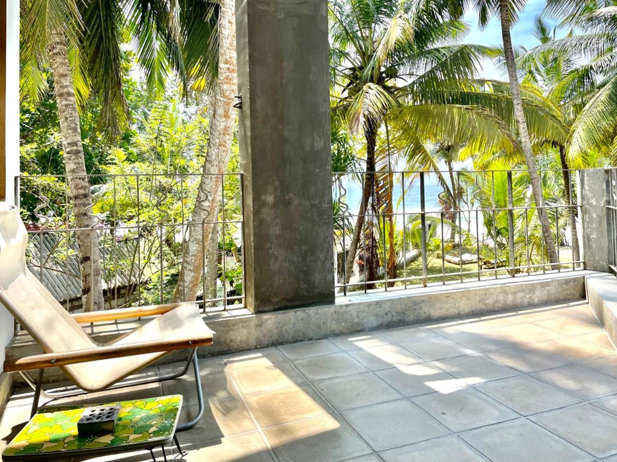 Isana Beach House Tangalle Exteriör bild