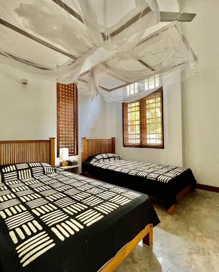 Isana Beach House Tangalle Exteriör bild