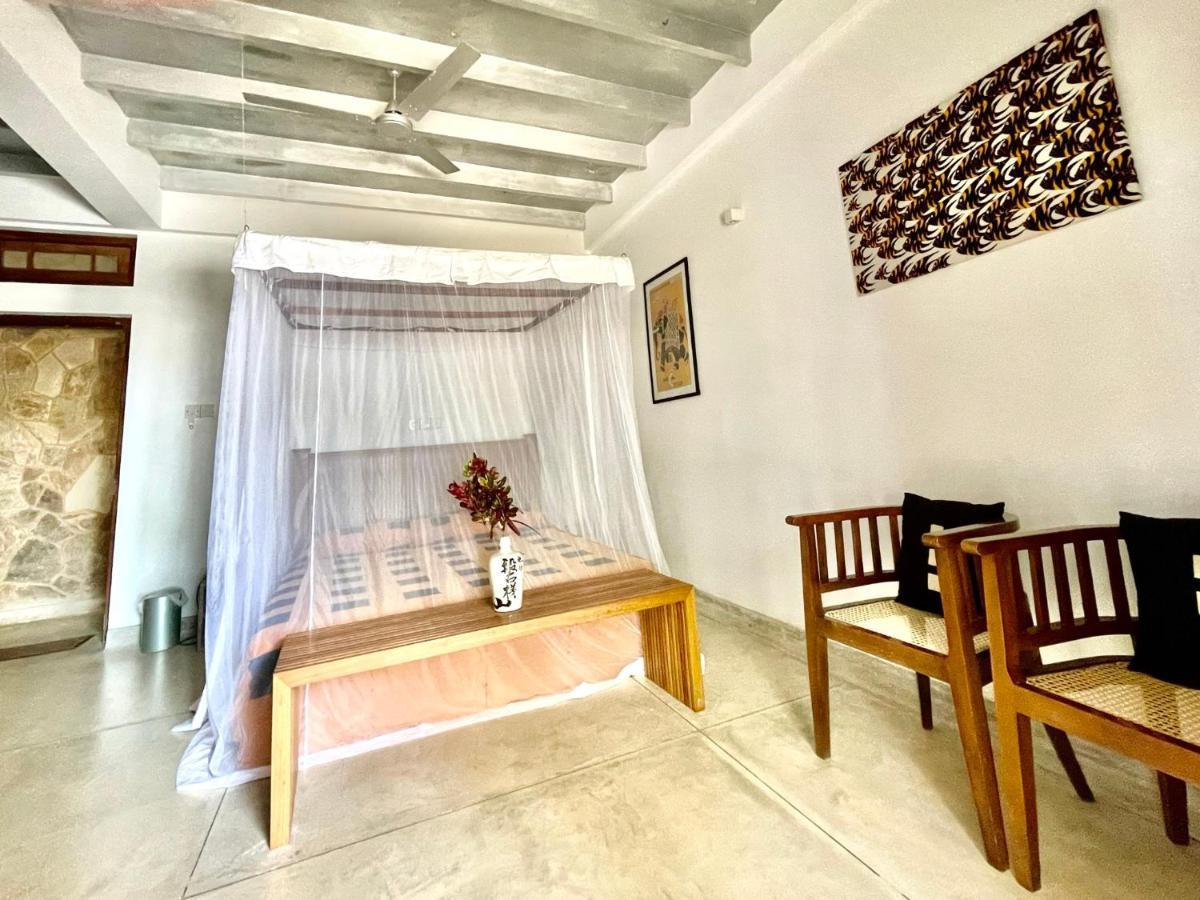 Isana Beach House Tangalle Exteriör bild
