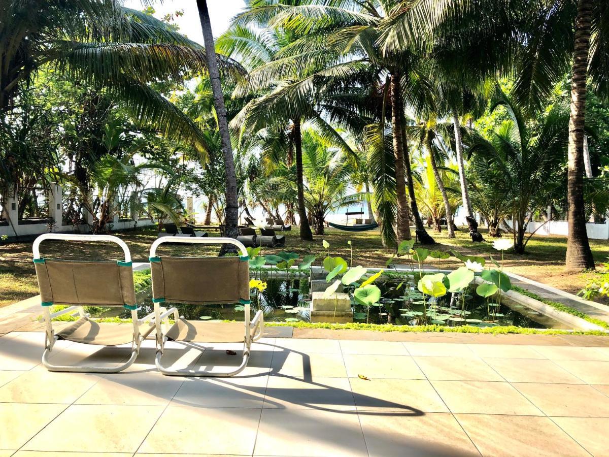 Isana Beach House Tangalle Exteriör bild