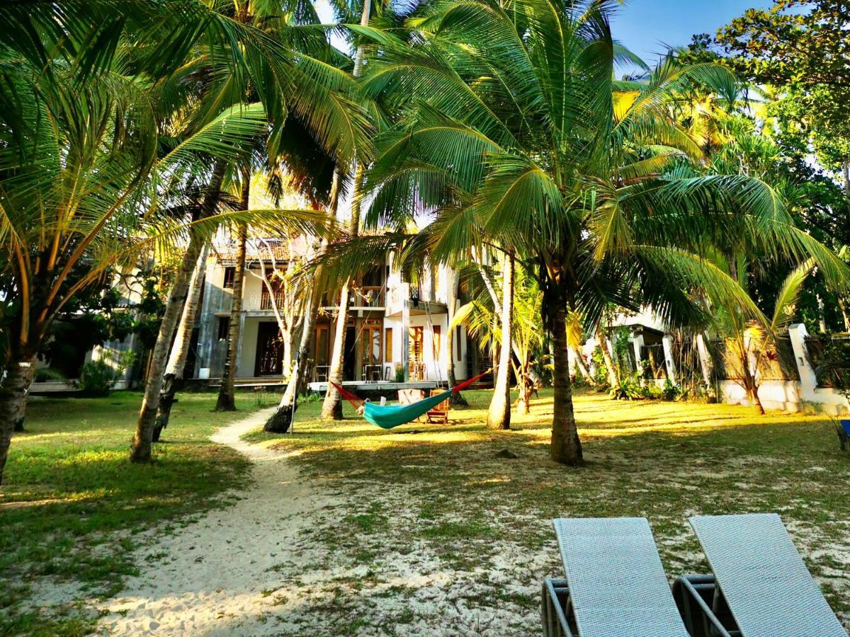 Isana Beach House Tangalle Exteriör bild