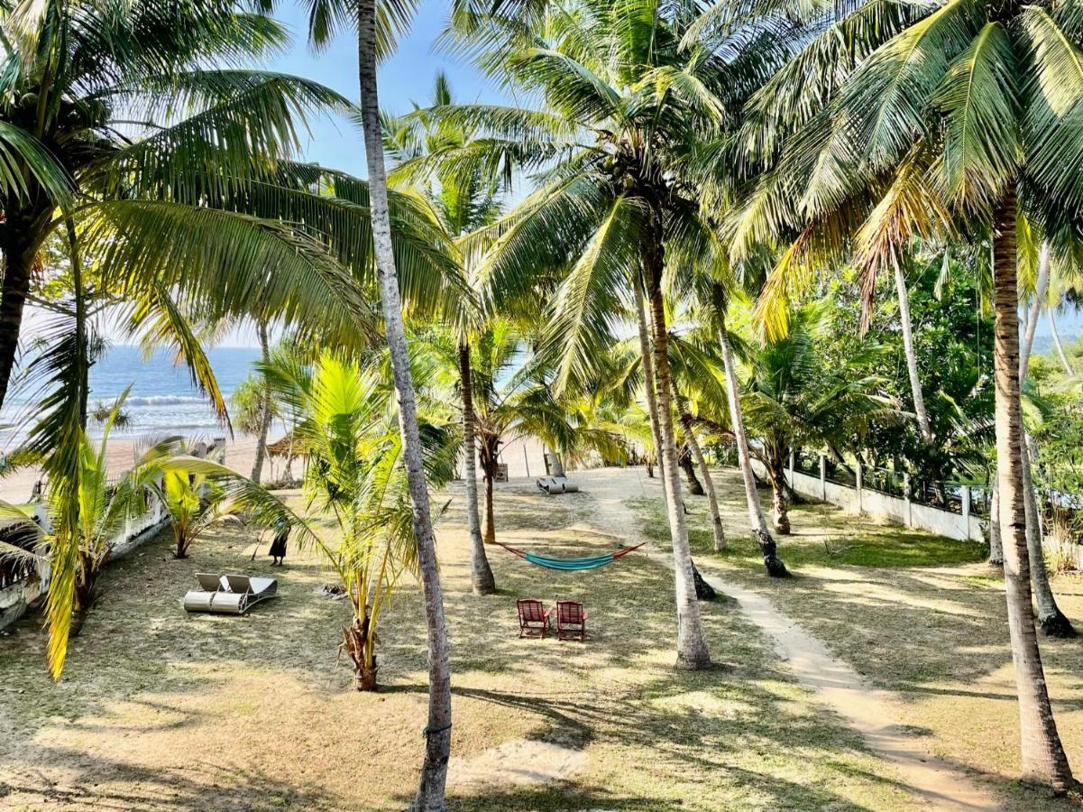 Isana Beach House Tangalle Exteriör bild
